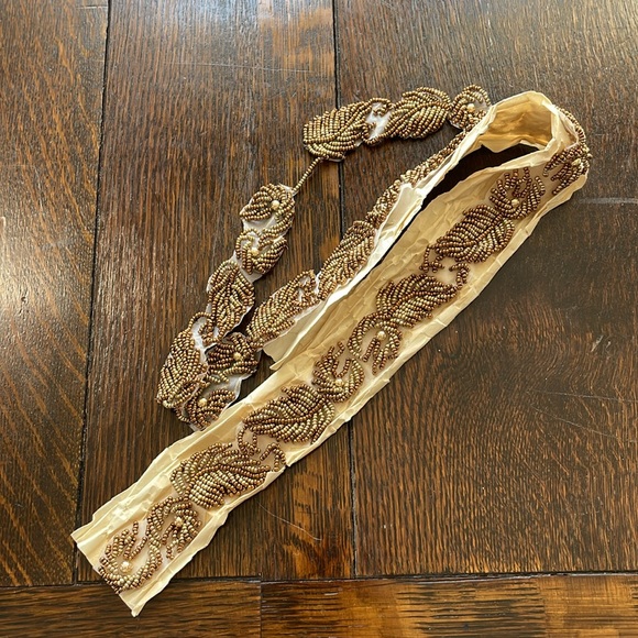 Copper beaded trim, gold/copper colored leaf motif, 18" (plus 10") - Picture 2 of 13